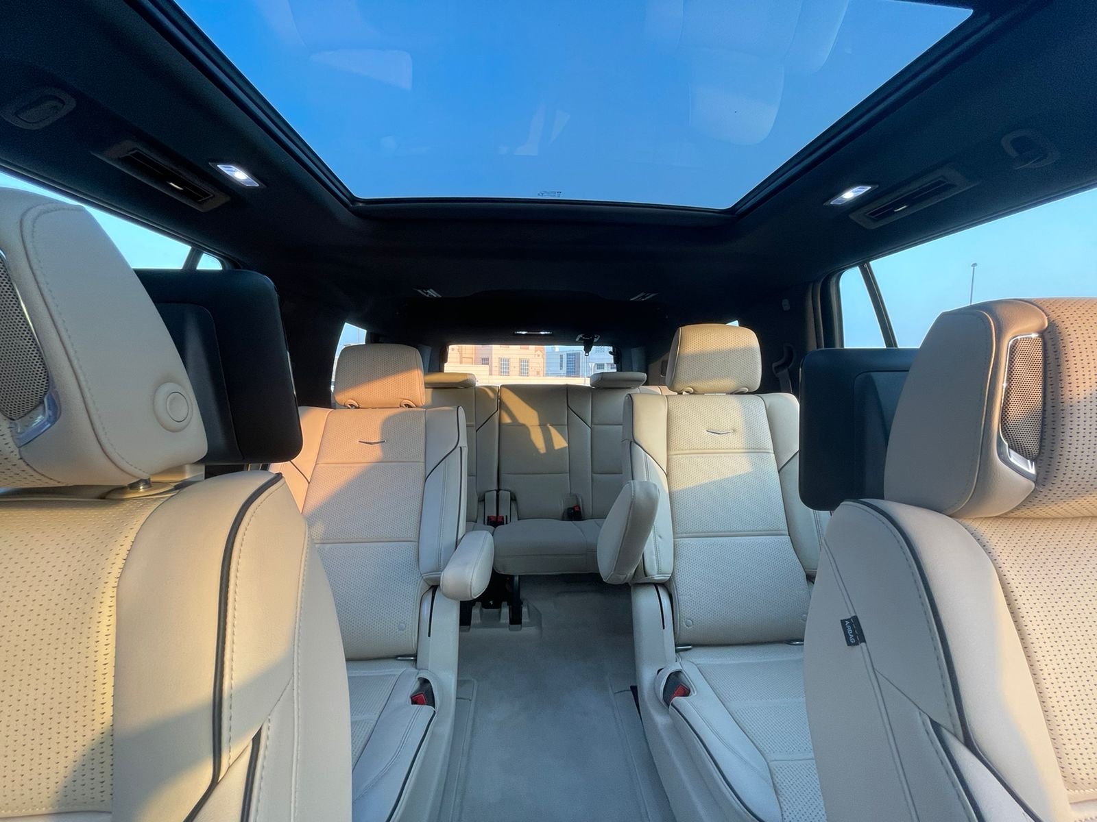 Cadillac Escalade view 3